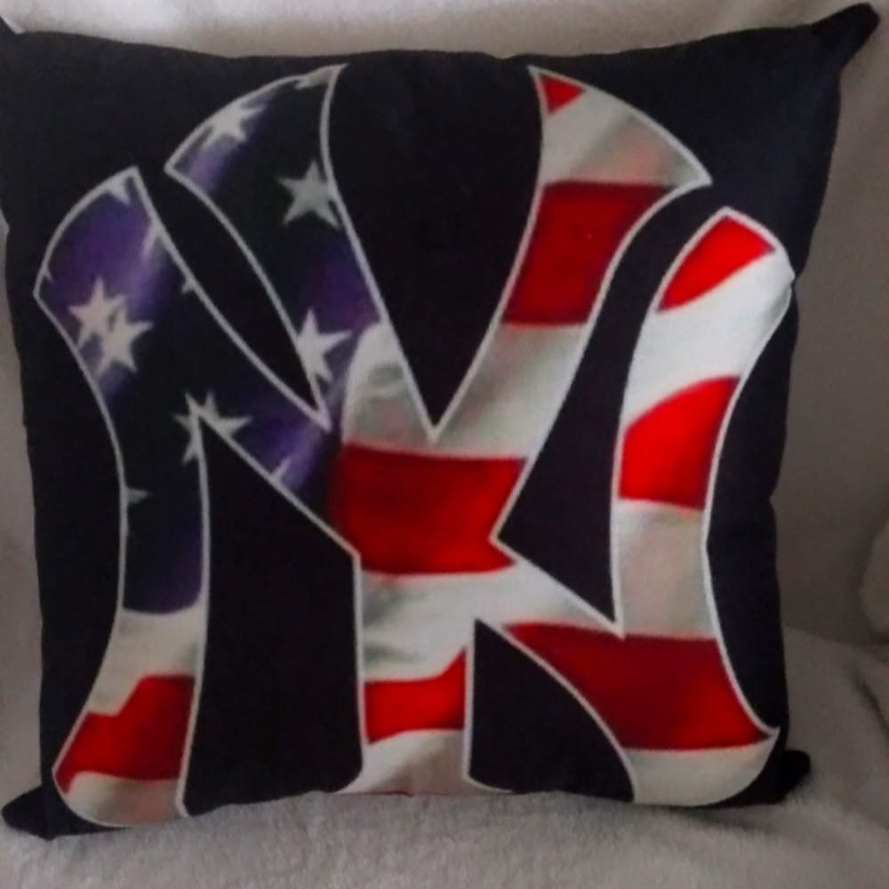 Yankees pillow